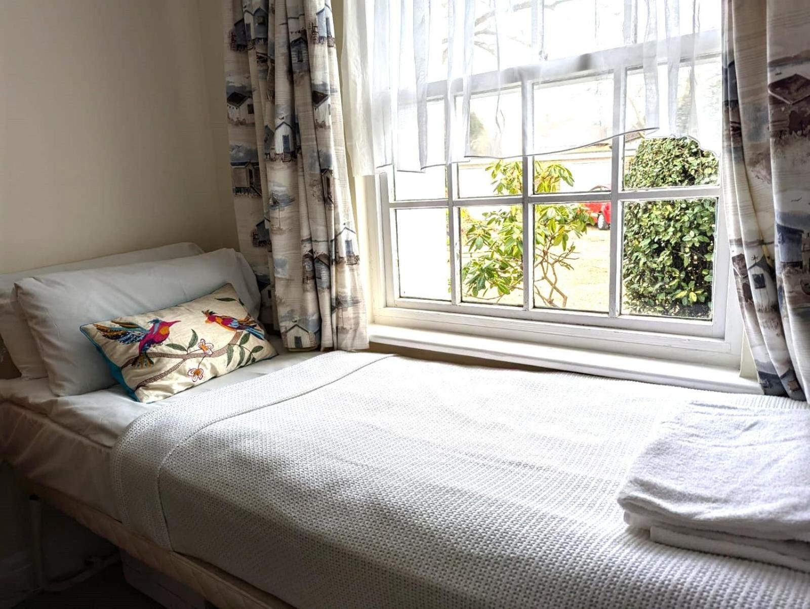 Georgian 2 Bedroom Apartment In Chichester With Free Parking - Chichester Holiday Properties Esterno foto