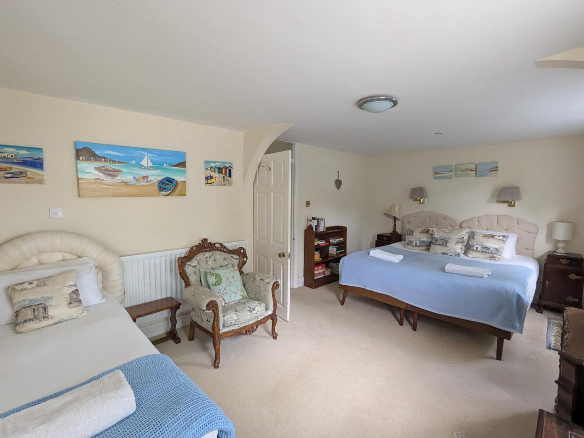 Georgian 2 Bedroom Apartment In Chichester With Free Parking - Chichester Holiday Properties Esterno foto